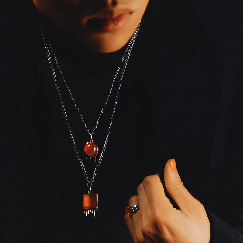 Carré pendant