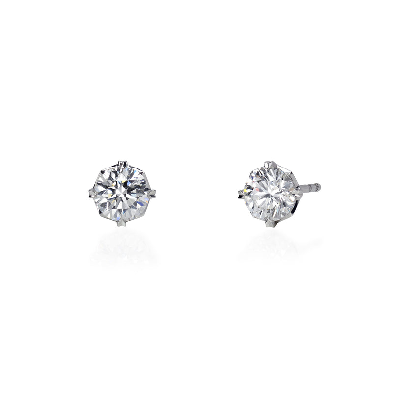 Round Brilliant Diamond Stud Earrings 