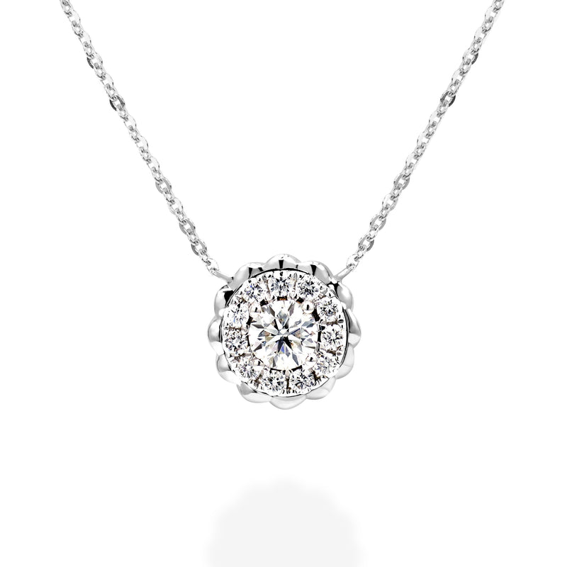 18K white gold necklace with ethically-sourced round brilliant diamond pendant