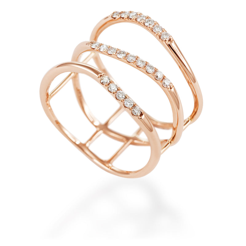 Three tiered diamond ring. 18K Rose gold with round brilliant diamonds