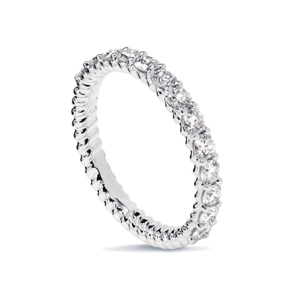 18K gold or platinum ring band with ethically-sourced round brilliant diamonds