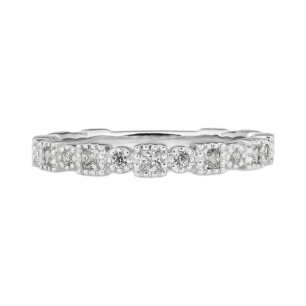 18K White Gold Ring Band with Round Brilliant and Princess Cut Diamonds