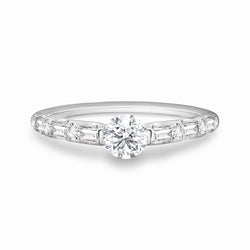 18K White Gold Ring with Round Brilliant and Baguette Diamonds. 